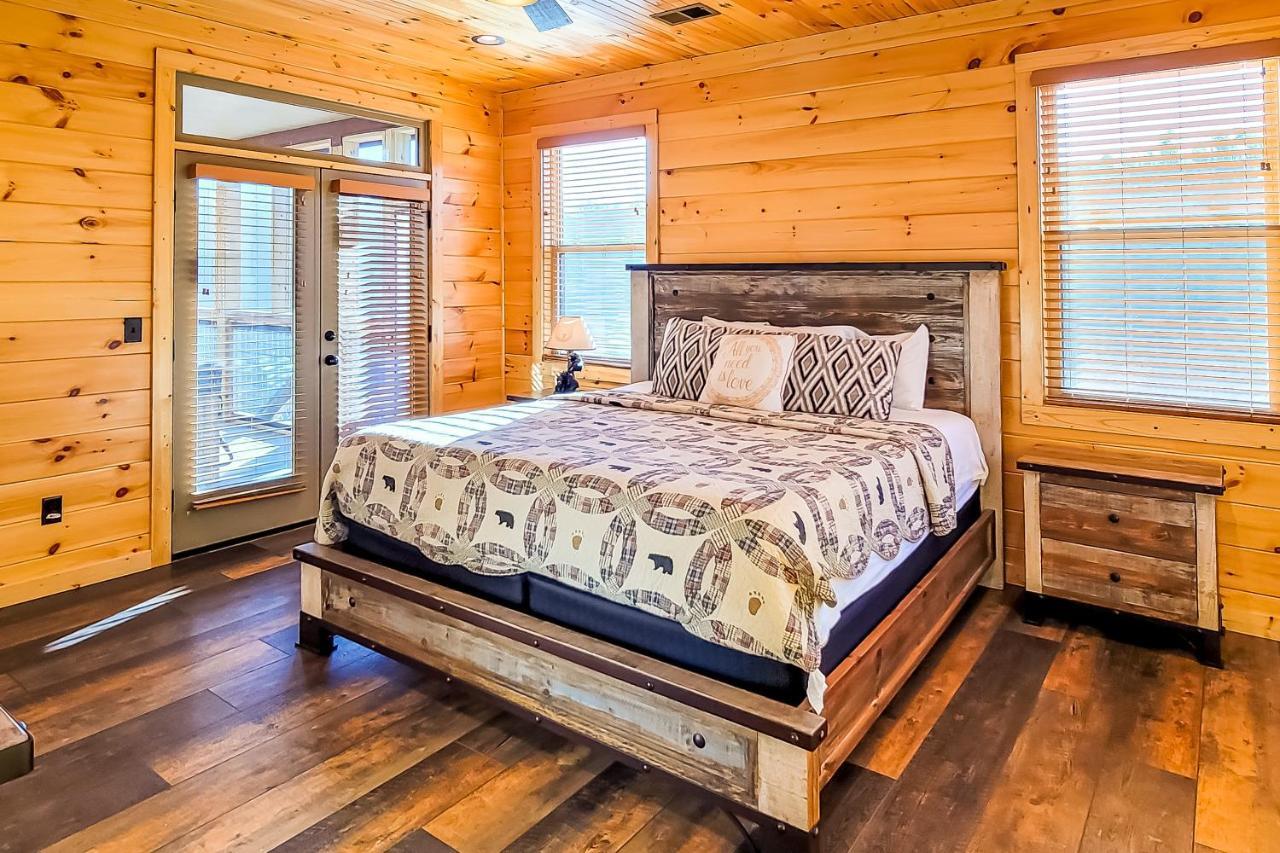 3 Lazy Bears Chalet Gatlinburg Eksteriør bilde
