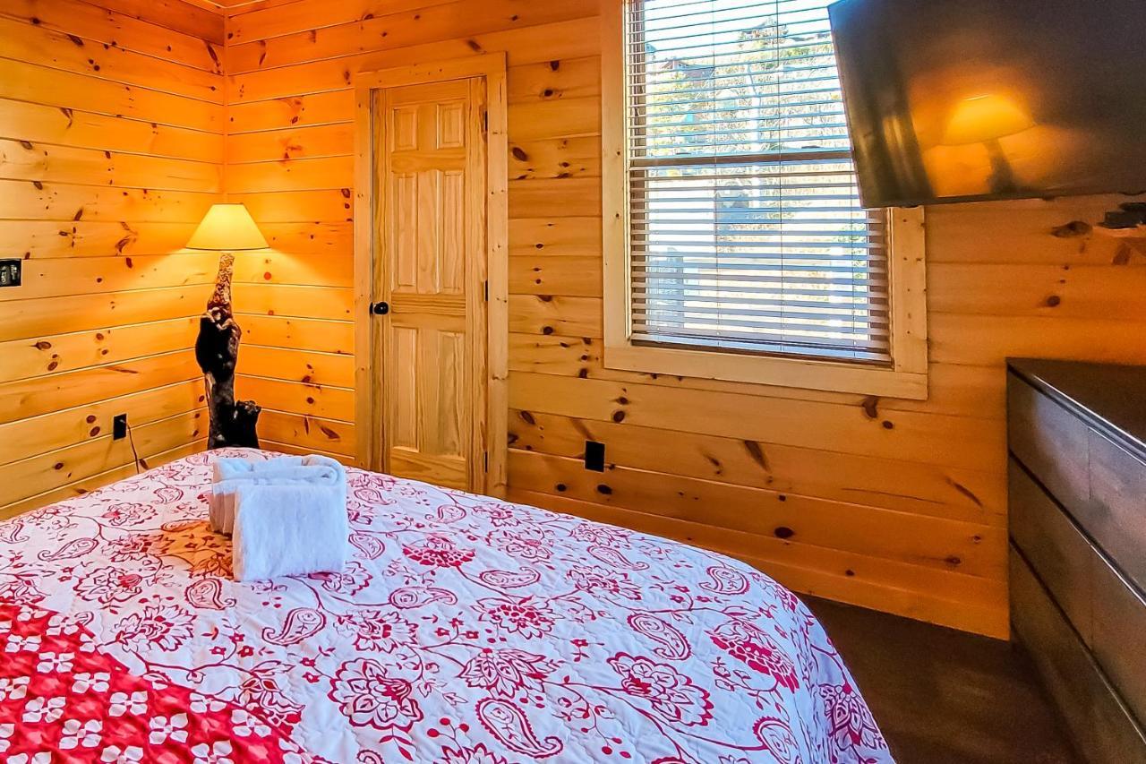 3 Lazy Bears Chalet Gatlinburg Eksteriør bilde